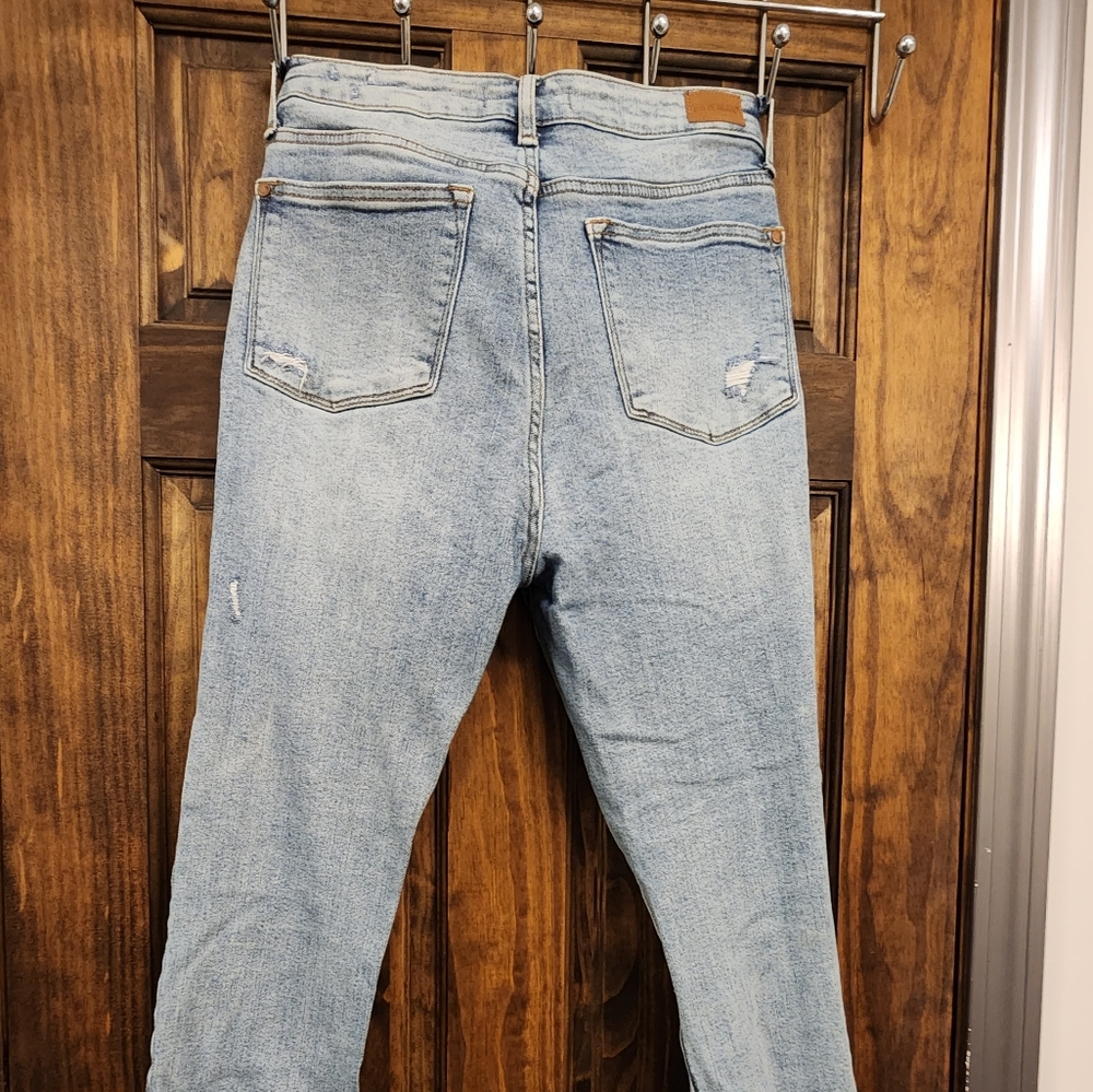 Jeans - Picture 3 of 4